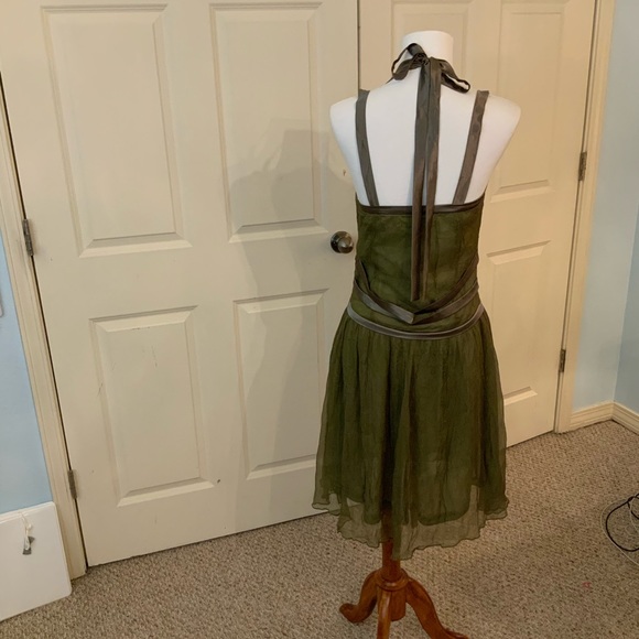 Dress - Picture 4 of 8